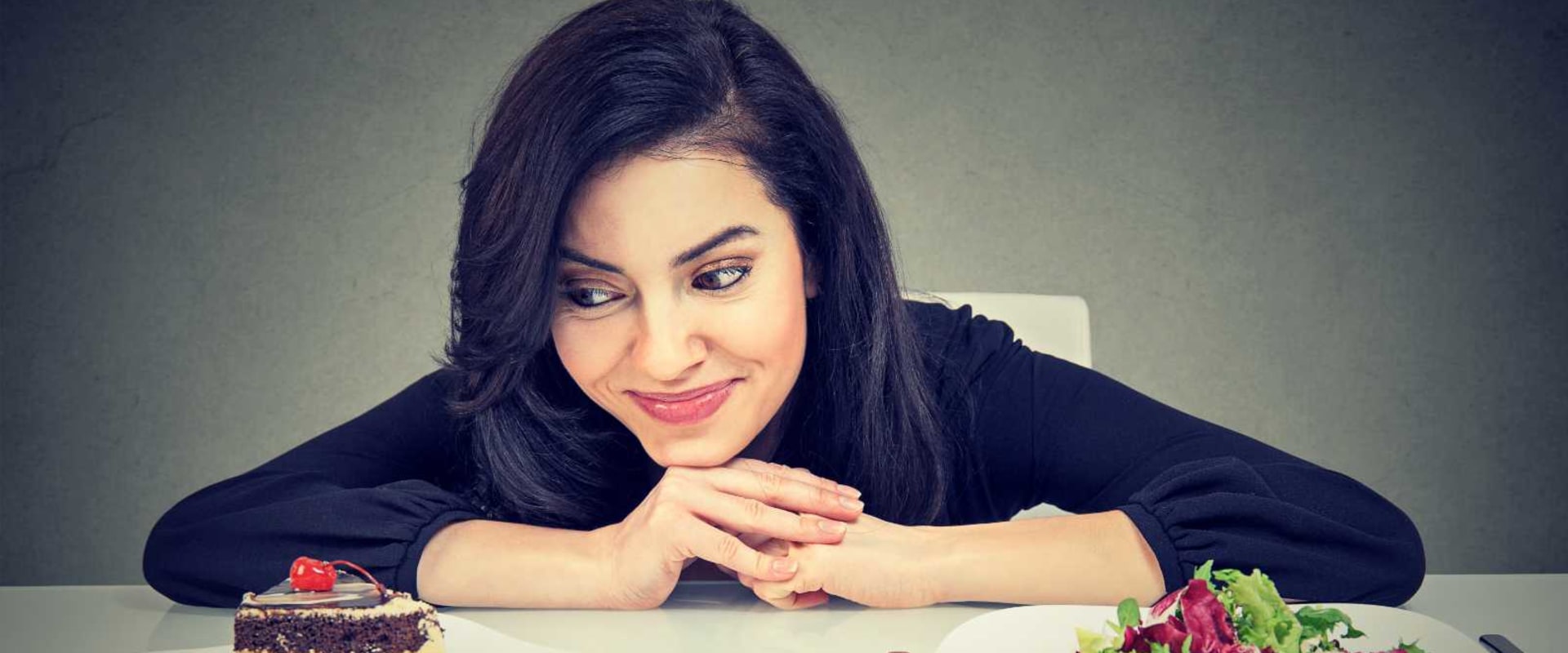 Avoiding Distractions While Eating: Tips and Techniques for Managing Food Cravings